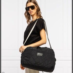🩷Offers Accepted 🩷New with tags Marc Jacobs Black Quilted Travel Bag